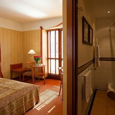 Lubicz Hotel 3*