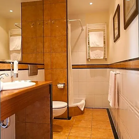Lubicz Hotel 3*