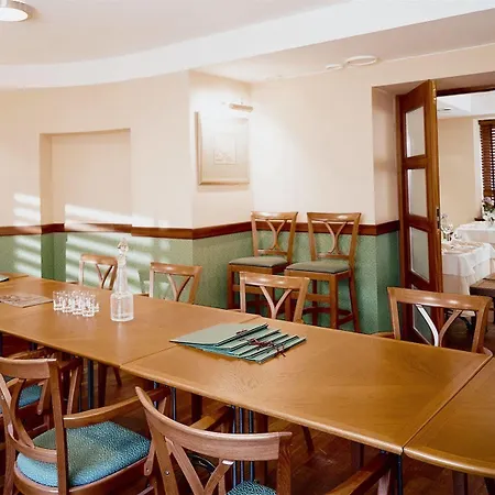 ホテル Lubicz グディニャ